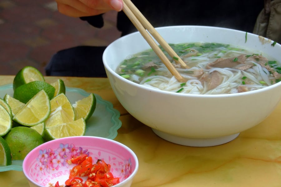 8-thuc-pham-nen-an-vao-buoi-sang-thay-cho-bun-pho