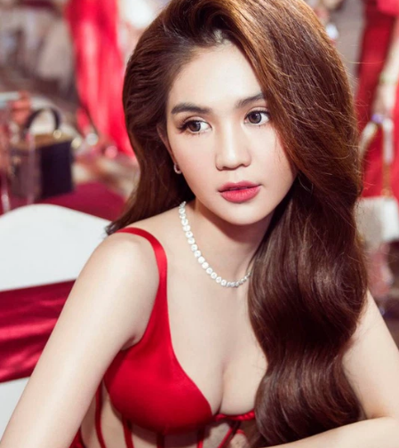 ngoc-trinh-dao-ly 2