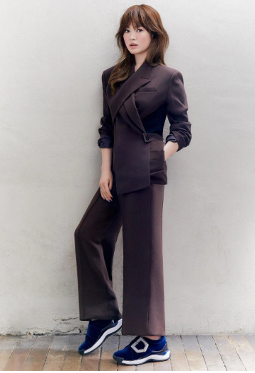 song-hye-kyo-mac-suit