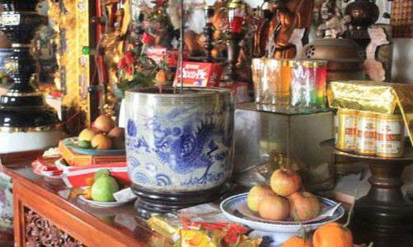 Bát hương bị xê dịch bạn gặp vận xui