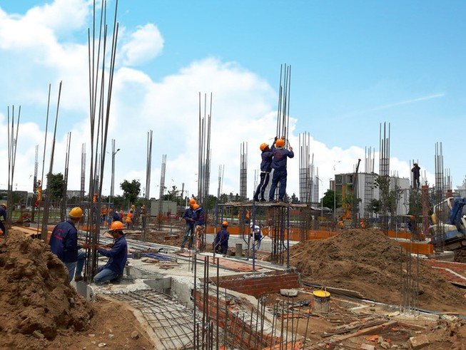 Dự án chưa xây xong móng nhưng vẫn được chủ đầu tư rao bán rầm rộ