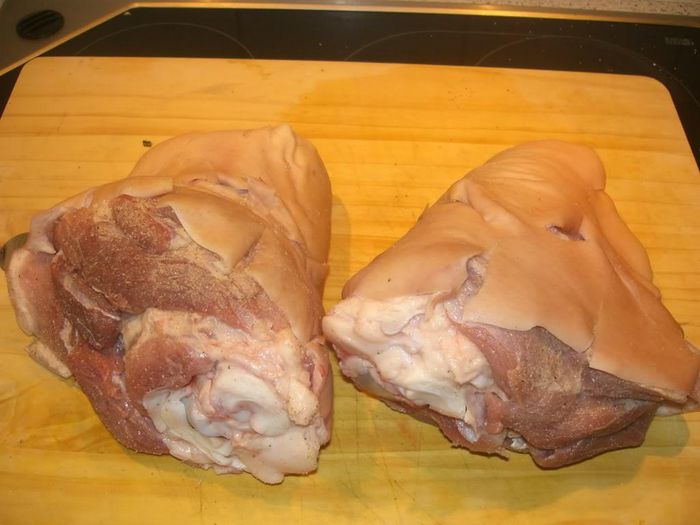 Bí quyết làm chân giò hầm kiểu Đức