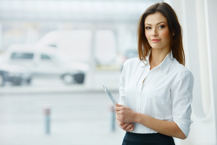 Nữ giưới sinh tháng 11 giàu có hơn người