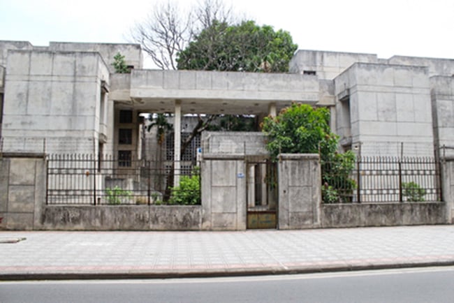 Ngôi nhà hoang số 300 Kim Mã - Hà Nội