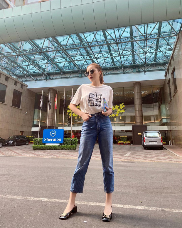 Cái hay ở set đồ của Kỳ Duyên chính là đôi giày slingback có gót giúp ghi điểm thanh lịch.    