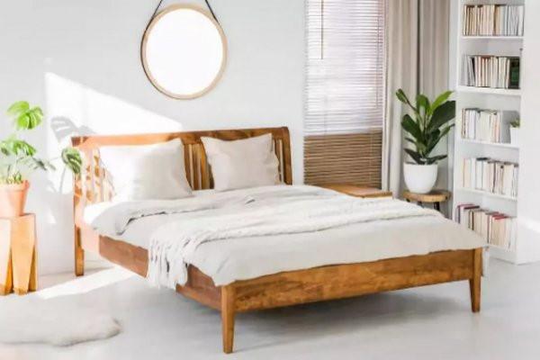Không đặt gương soi ở giường ngủ