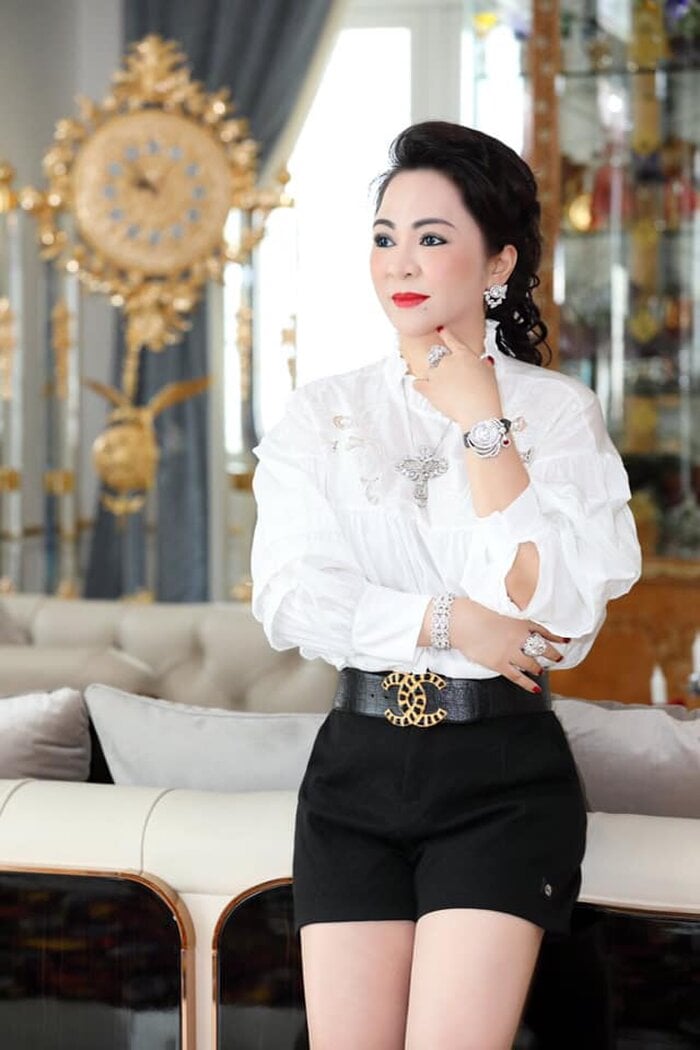 Nhan sắc xinh đẹp của CEO Nguyễn Phương Hằng (Ảnh Internet)