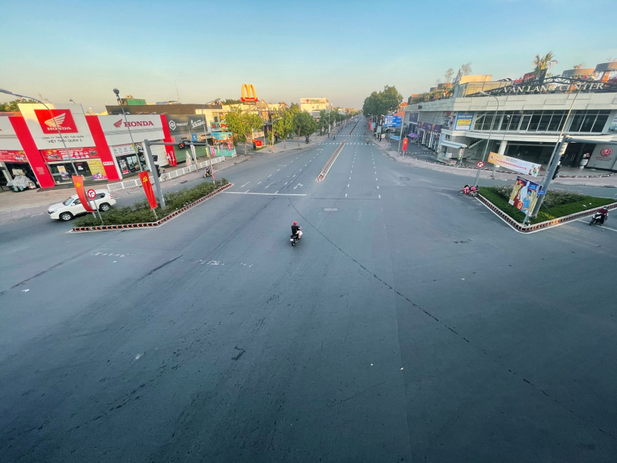 Ngày đầu giãn cách xã hội tại Gò Vấp 