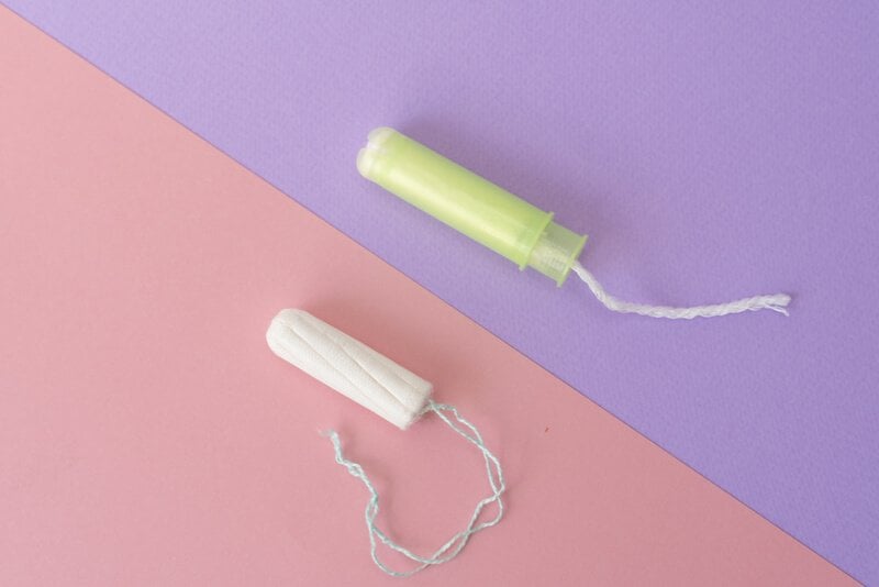 Loại tampon có ống đẩy sẽ dễ dùng hơn cho những người mới làm quen với loại băng vệ sinh này.