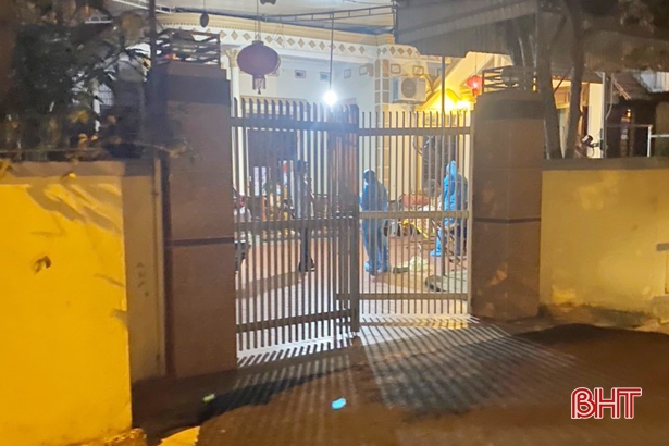 Khu vực nhà bệnh nhân đã bị phong toả, khử khuẩn (Ảnh: Báo Hà Tĩnh)