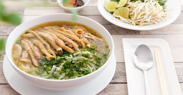 Cách nấu phở gà ngon  