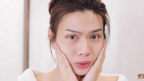 Đào Bá Lộc sở hữu khuôn mặt mộc đẹp vạn người ao ước.