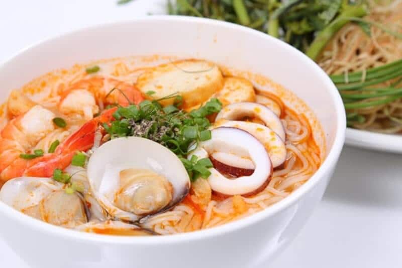 4-mon-bun-nuoc-de-an-de-nau-03