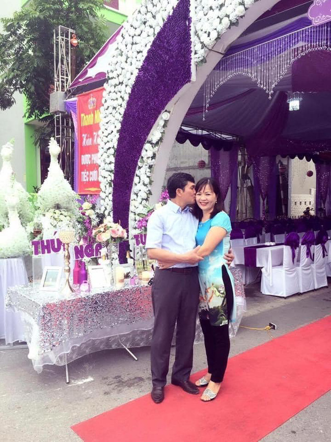 Bố mẹ Mai Hương rất tình cảm.