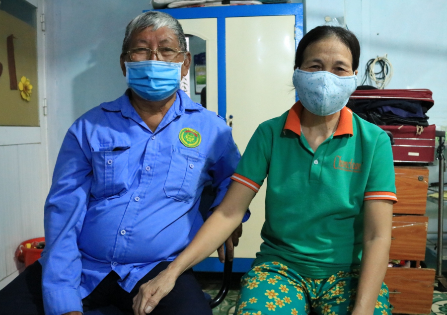 Hai vợ chồng ông Vinh đều từng trải qua hạnh phúc dang dở (Ảnh: Thanh Niên)