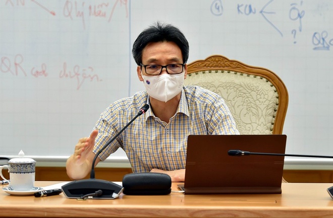 Phó thủ tướng Vũ Đức Đam cũng nêu rõ tất cả địa phương cần kêu gọi nhân dân hạn chế đến mức cao nhất việc đi ra khỏi nhà, chỉ ra ngoài khi cần thiết.