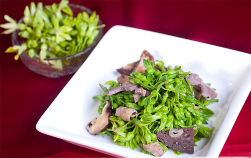 Gan bò xào thiên lý tốt cho chị em phụ nữ 