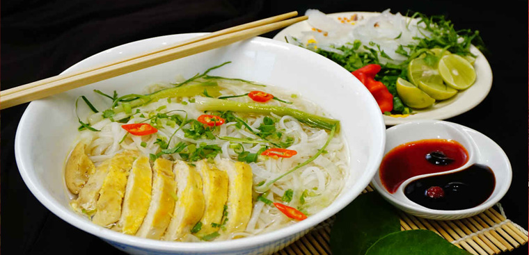 Công thức nấu phở gà ngon