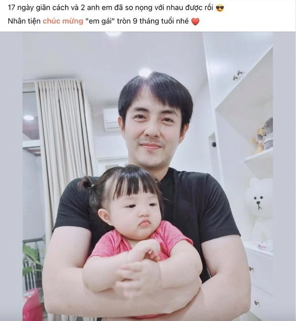 Ông Cao Thắng thích thú chia sẻ khoảnh khắc chụp cùng con gái. Vốn cả hai đã giống như đúc nay lại thêm chiếc cằm nọng cùng Link Vào SHBET88 Mới Nhất mái ngố. Ở hình ảnh, có thể thấy Ông Cao Thắng càng ngày càng 