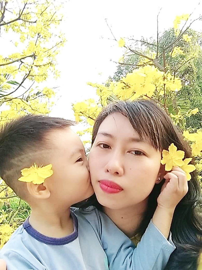 Chị Ngân và con trai (Ảnh nhân vật cung cấp)
