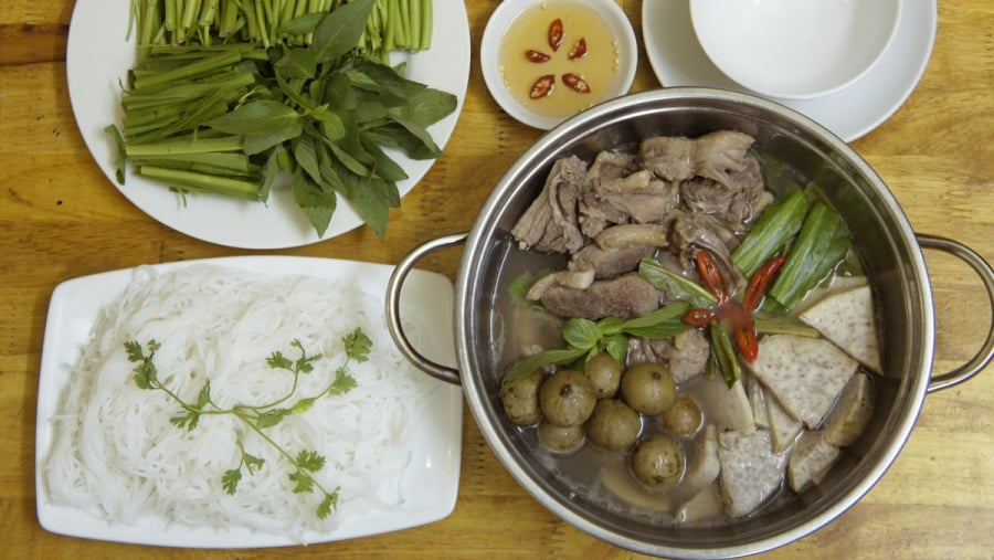 Món vịt om sấu thơm ngon chuẩn vị