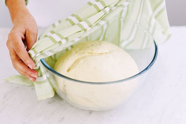 cach-lam-banh-bao-01