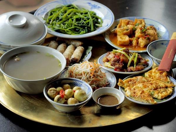 mam-com-gia-dinh-viet