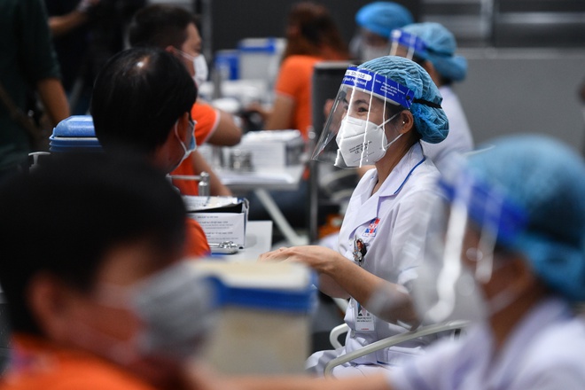 Sở Y tế Hà Nội yêu cầu tăng cường các điểm tiêm vaccine lưu động. Ảnh minh họa: Duy Hiệu.