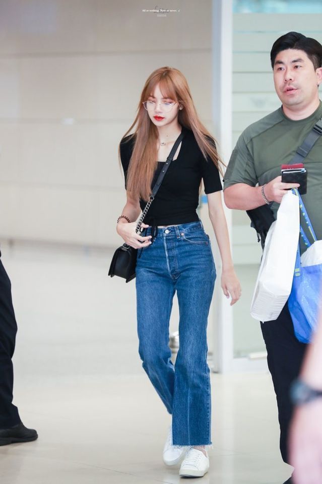 lisaquanongloe2