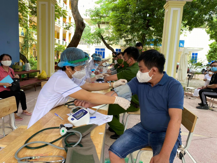 tiem-thinh-quang-1