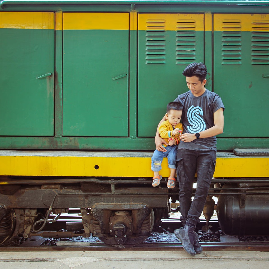 Quốc Đạt và con trai cùng mắc Covid-19 (Ảnh: Zing)  
