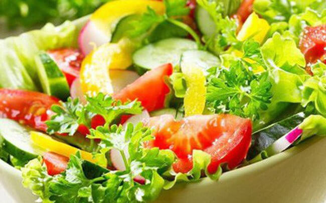 Ăn nhiều rau sống giúp giảm cân dễ dàng hơn