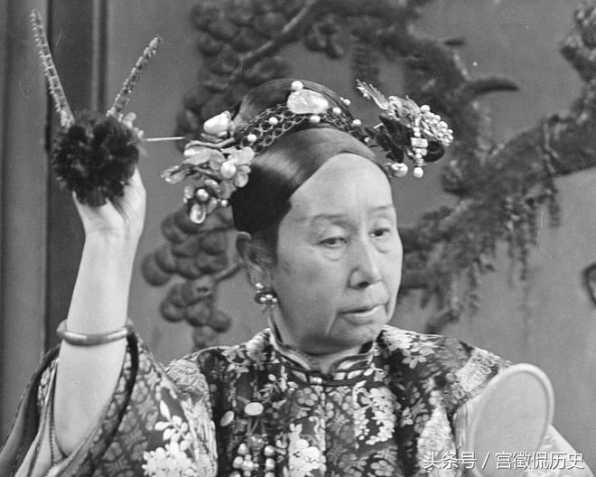 tu-hy-thai-hau-2