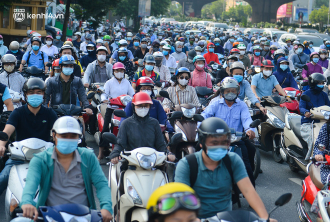 Ảnh: Doanh nghiệp và Tiếp thị