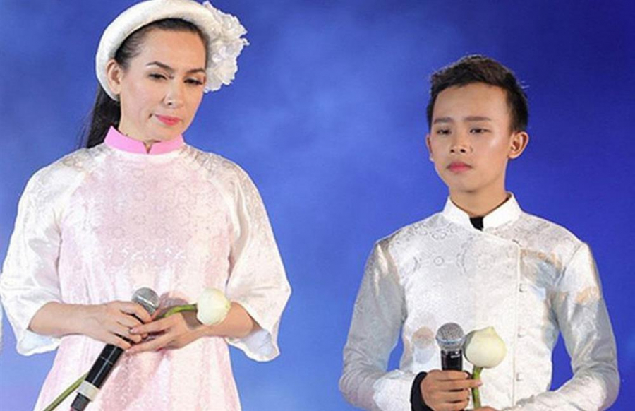 phi-nhung-ho-van-cuong-01---Copy-1