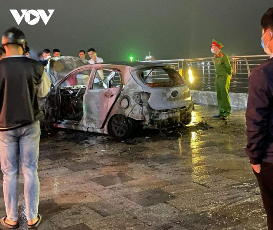 Vụ cháy xe tại Quảng Ninh (Ảnh: VOV)