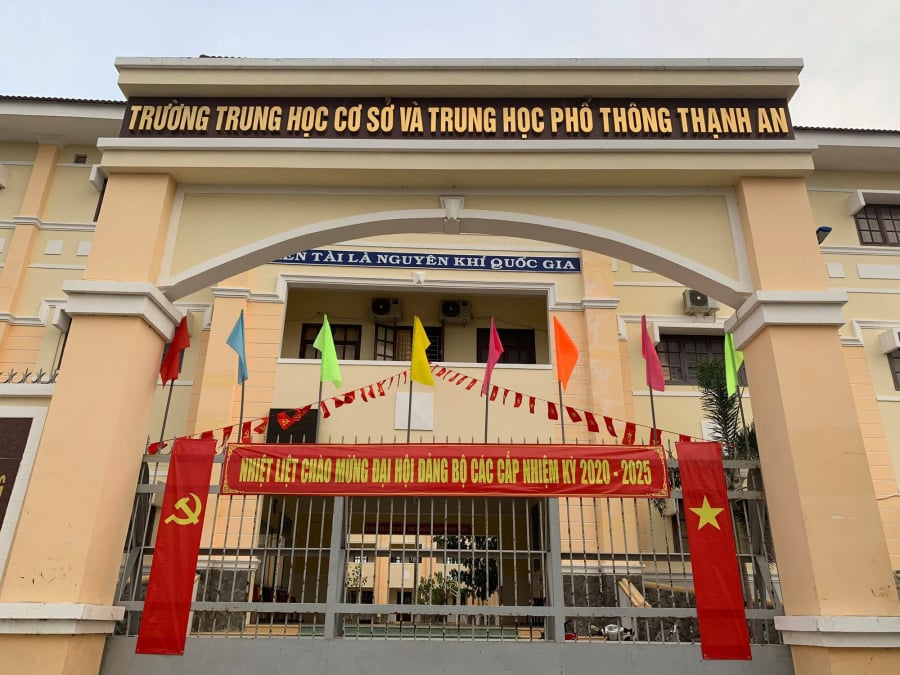 Trường Tiểu học Thạnh An và THCS - THPT Thạnh An là một trong những trường đầu tiên tại TPHCM được đề xuất cho học sinh trở lại trường từ khi đợt dịch COVID-19 lần thứ 4 bùng phát.