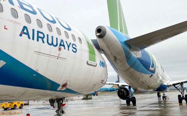 Hình ảnh 2 chiếc máy bay Airbus A321 va chạm với nhau