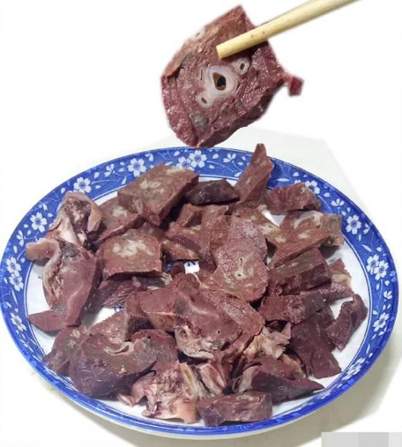 2-bo-phan-khong-nen-an-cua-con-lon-01