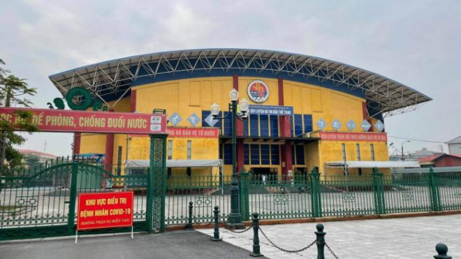 Từ sáng nay (29/11), bệnh viện dã chiến tại huyện Hải Hậu bắt đầu hoạt động. (Ảnh: Báo giao thông)