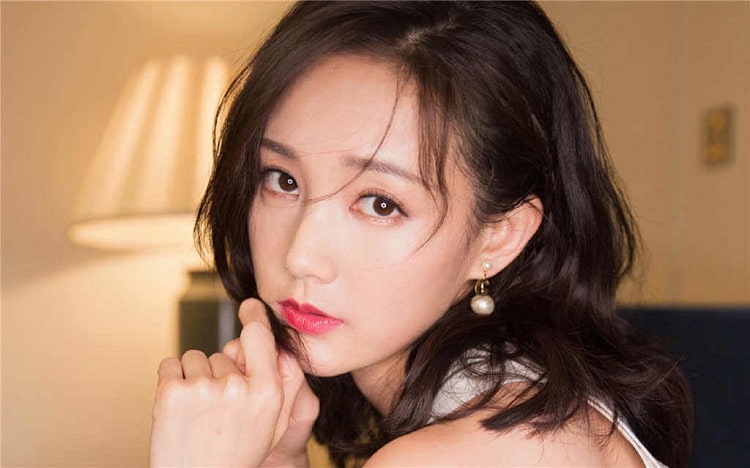 nu-gioi-song-tho-thuong-co-4-dac-diem-chung-02