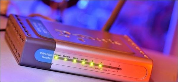 cach-don-gian-xem-ai-cau-trom-wifi-01