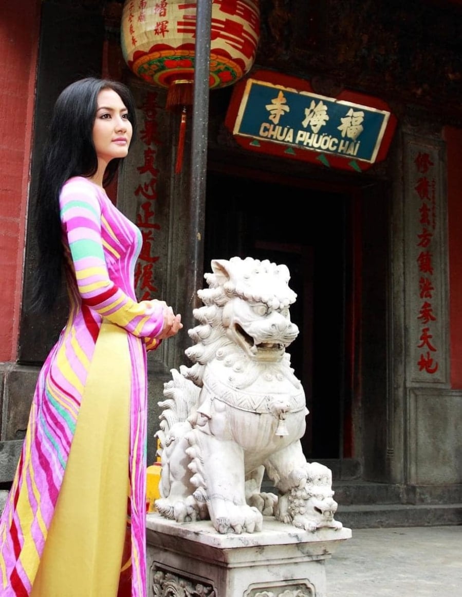 ngoc-lan-khoe-nhan-sac-10-nam-truoc-hau-tan-vo-tinh-dau-45d0fccd