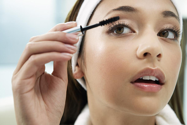 mascara1