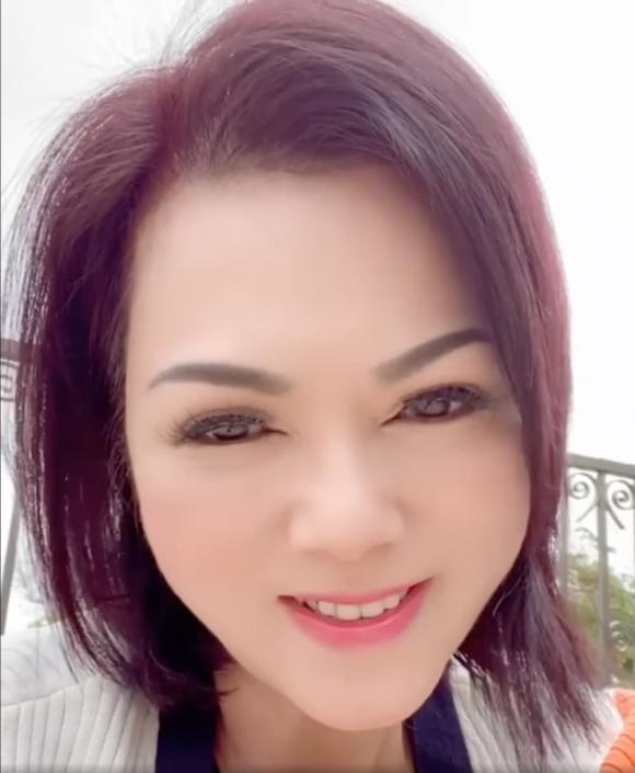 ba-xa-chi-tai-tre-trung-khi-doi-kieu-toc-gay-xuc-dong-voi-loi-tam-su-chan-tinh-cung-cac-fan-2-ngoisaovn-w1000-h1217