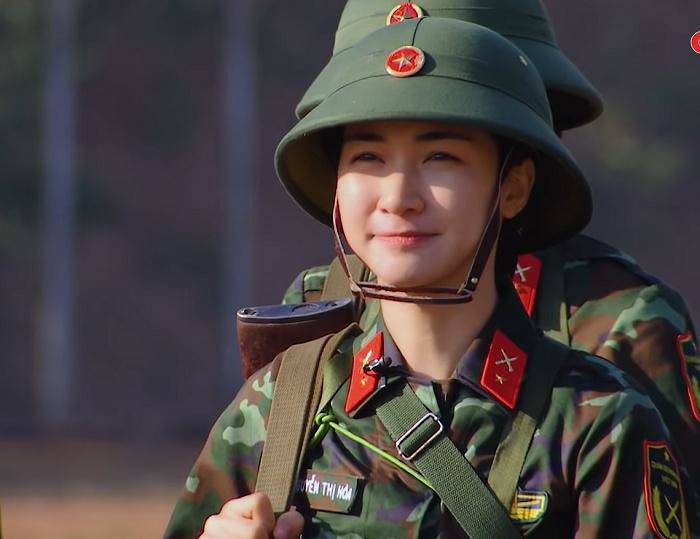 bi-hoi-kho-hoa-minzy-kheo-leo-giai-bay-noi-long-me-bim-gay-xuc-dong-f6ab7582