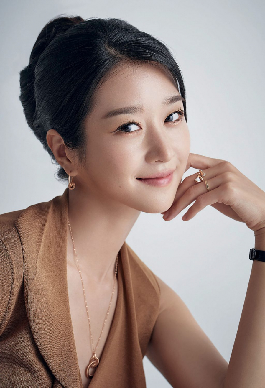 Seo-Ye-Ji-so-huu-glass-skin-1024x1498