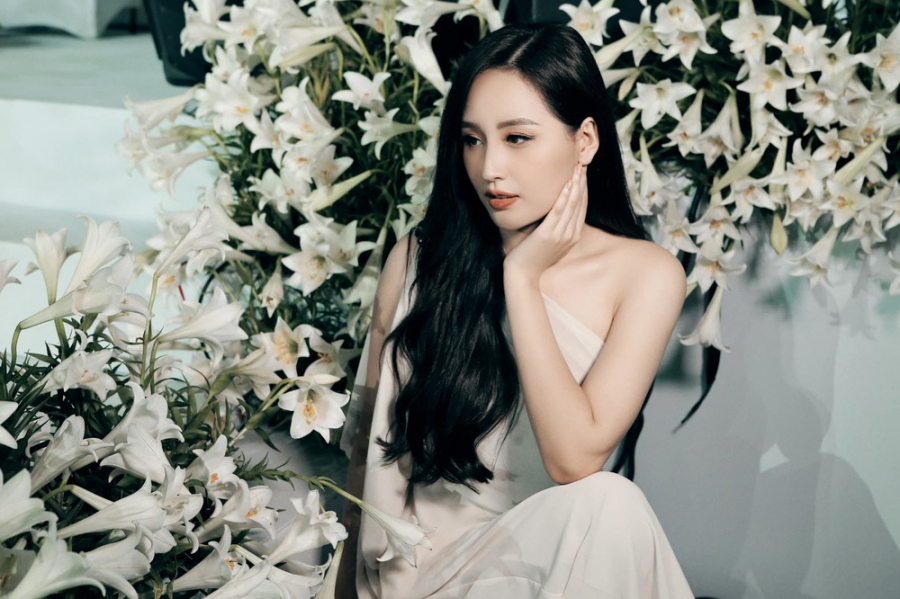 mai-phuong-thuy-tu-nhan-het-phong-do-khi-mac-lai-vay-tu-7-nam-truoc-e779a30e