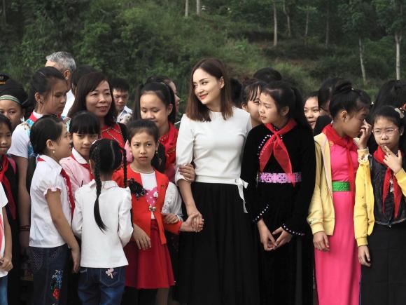 lan-phuong-noi-ve-su-thiet-thoi-cua-con-tre-khi-bo-me-ly-hon-va-cach-khac-phuc-day-tinh-te-3-ngoisaovn-w2048-h1536
