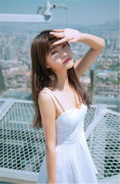 20-cach-tao-dang-chup-anh-dep-tu-nhien-chan-dai-thon-gon-08